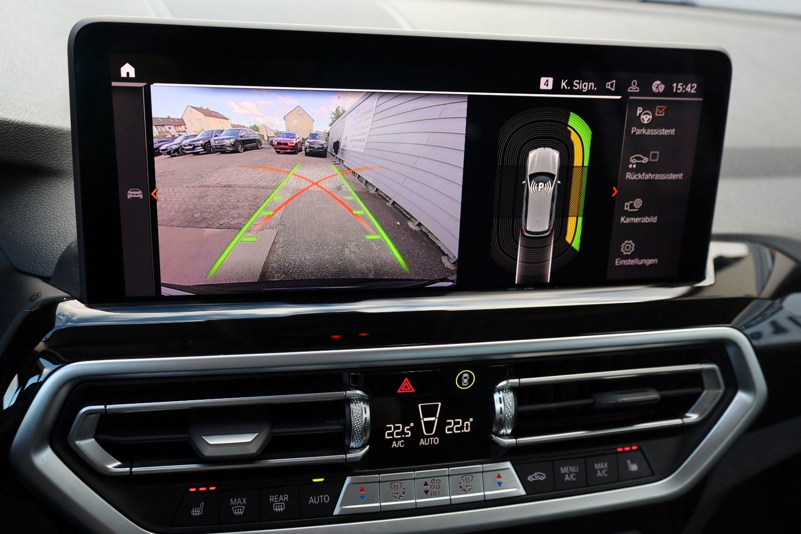 Fahrzeugabbildung BMW X3 xDrive 20d Leder,Navi,Kamera,Standhz,AHK +WR