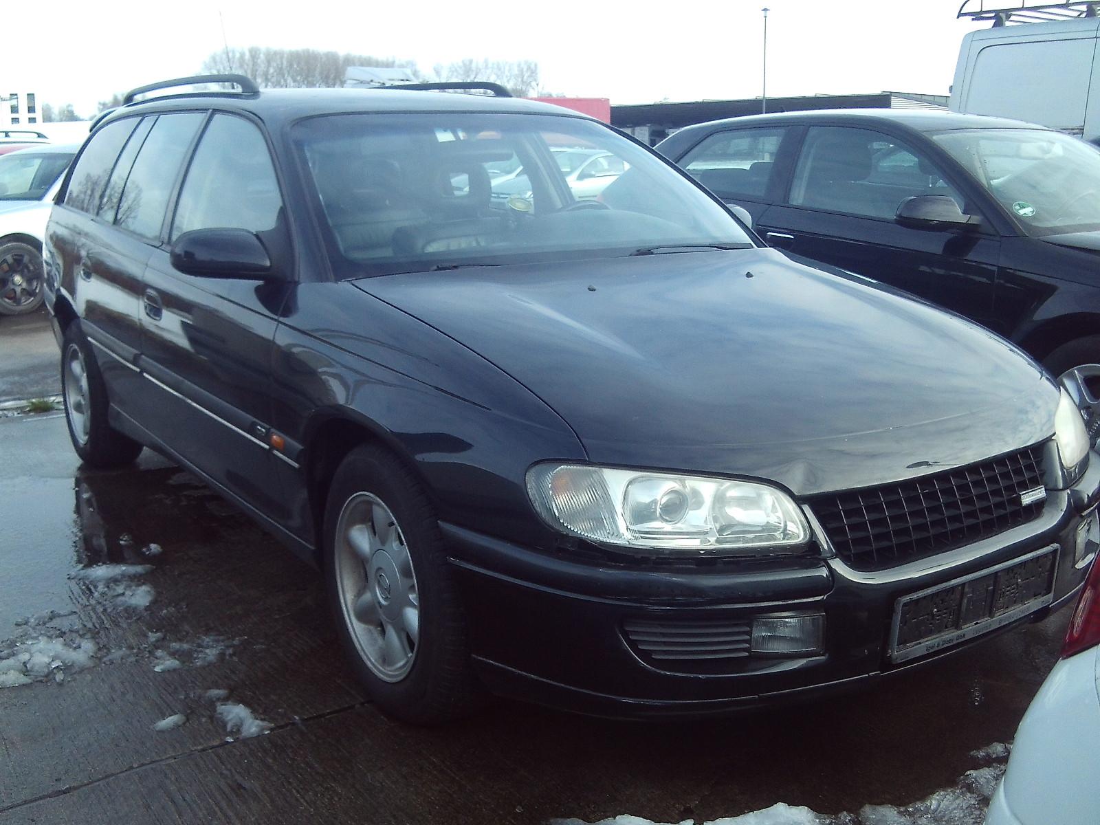 Opel Omega 2.5 V6  Leder, Steinmetz,TüV NEU