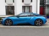 BMW i8 Protonic Blue