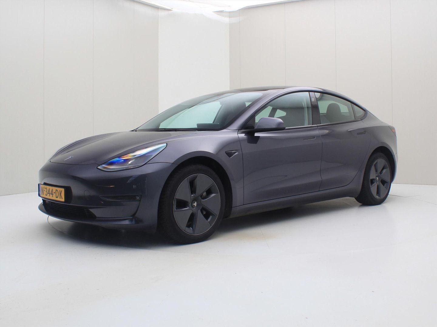 Tesla Model 3 Long-Range AWD 351pk 75 kWh 92,3% SoH FA