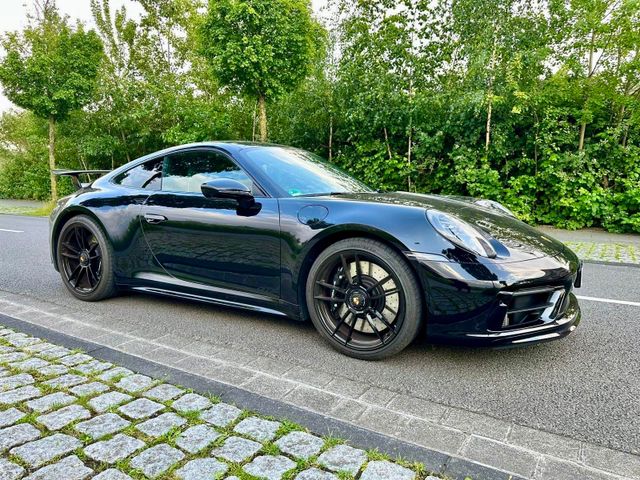 Porsche 992 GTS*AeroKit*PDCC*LiFT*Matrix*Bose*