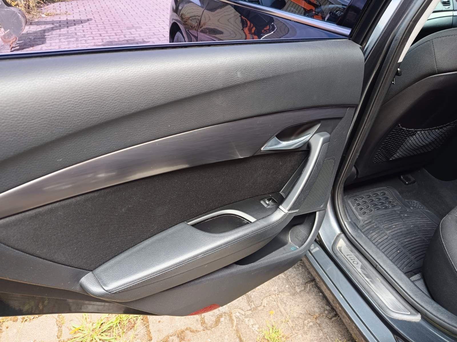 Hyundai i40 2012 — photo 15
