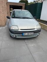 Renault Clio II wenig KM TÜV bis Ende Sept... - gebrauchte Renault Clio aus dem Jahr 1999