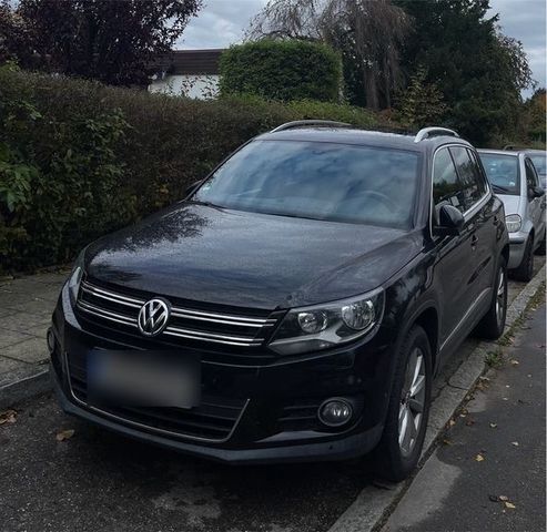 Volkswagen VW Tiguan Blue Motion 2.0 TDI schwarz