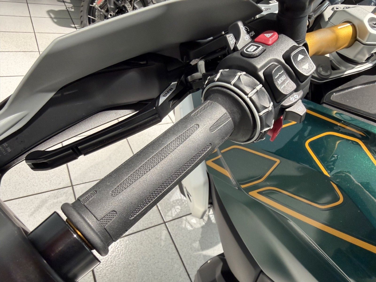 Fahrzeugabbildung BMW R 1300 GS Option 719