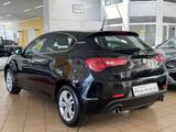 Alfa Romeo Giulietta 2.0 JTDM Turismo - Alfa Romeo Giulietta: 2.0