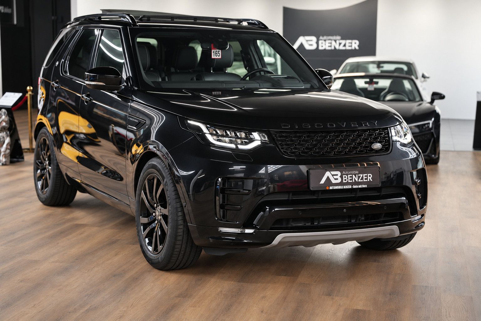 Fahrzeugabbildung Land Rover Discovery HSE V6 *7-Sitz*Panorama*HUD*Meridian*