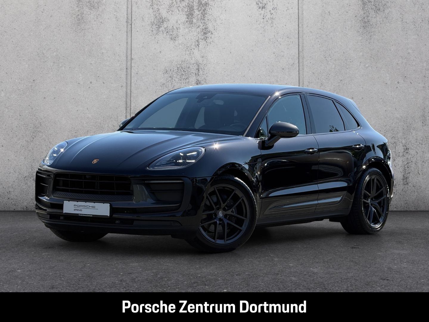 PORSCHE Macan T