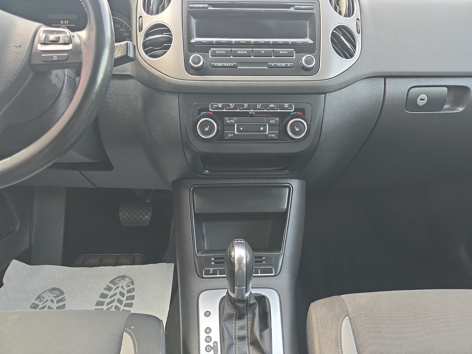 Fahrzeugabbildung Volkswagen Golf Plus VI Life*AUTOMATiK*SHZG*ALU*AHK