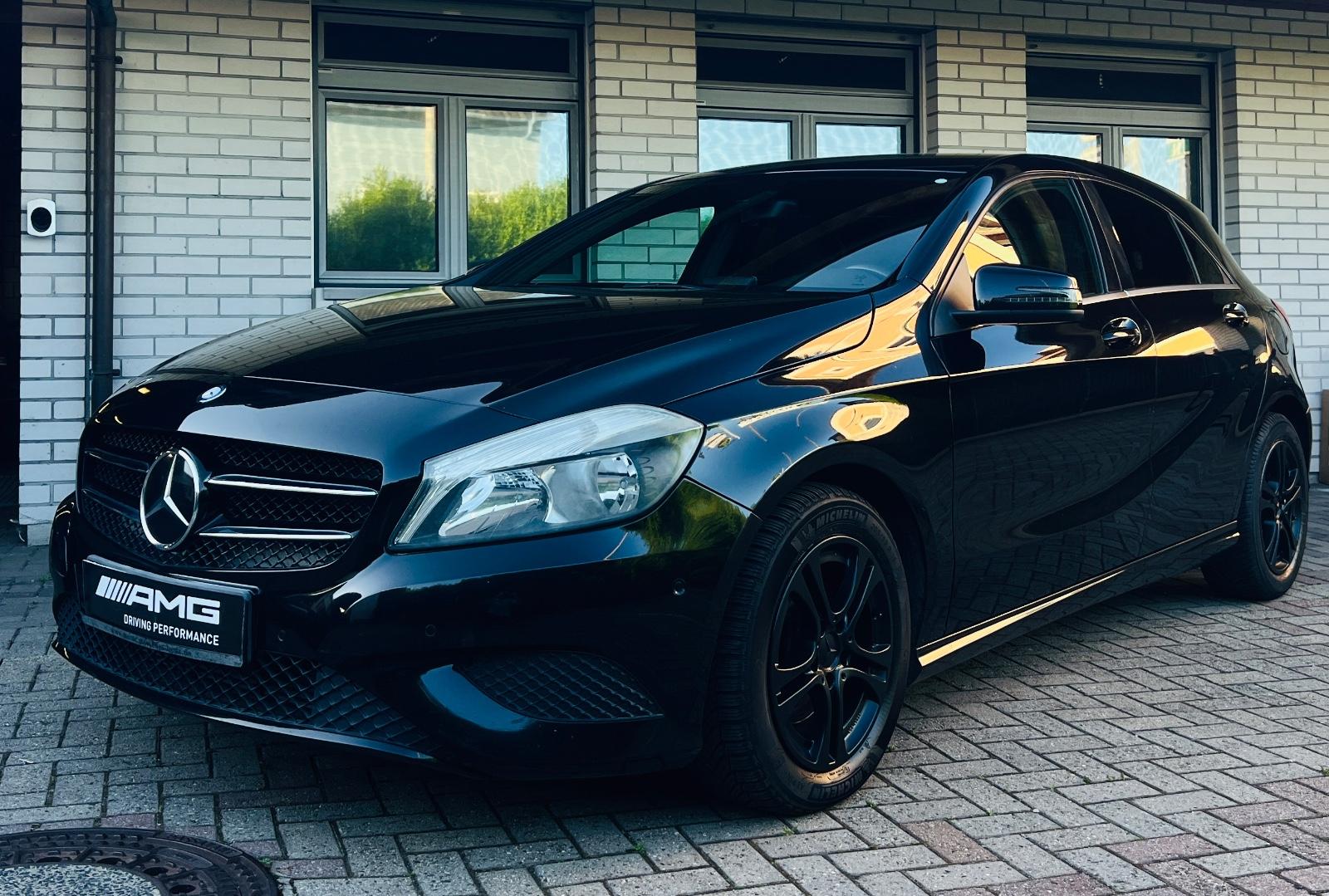 Mercedes-Benz A 180 A A 180 BlueEfficiency Style Leder Navi