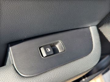 Kia Ceed 1.5 T DCT Vision Navi Sitzheizung Kamera