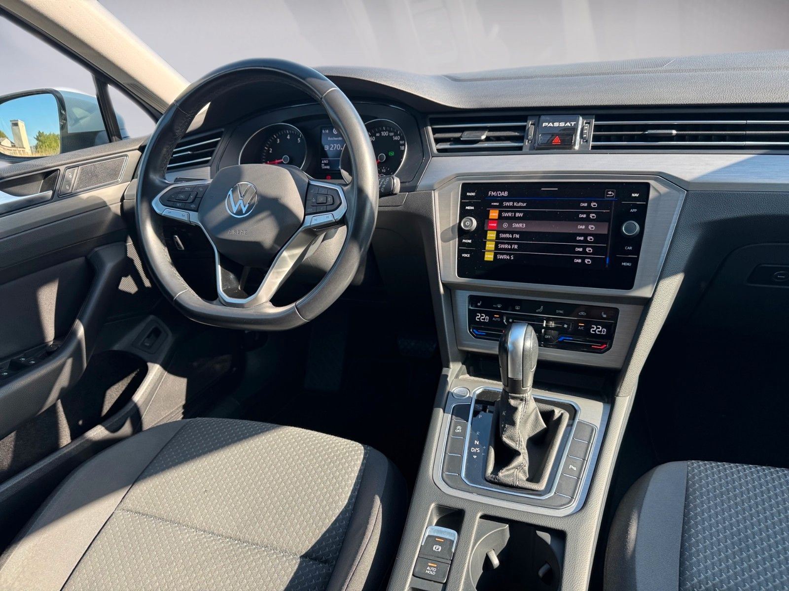Fahrzeugabbildung Volkswagen Passat Variant Conceptline 1.5 TSI
