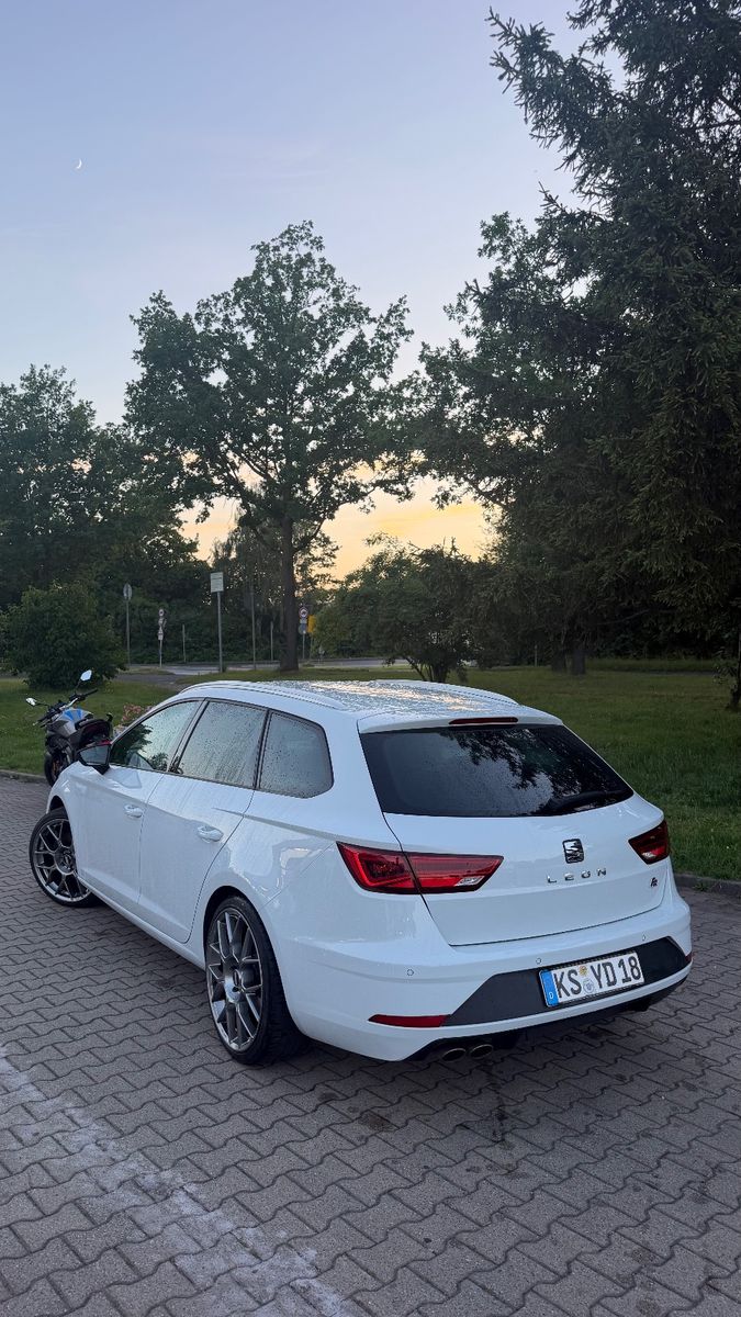 SEAT Leon ST 2.0 TDI 135kW FR DSG FR