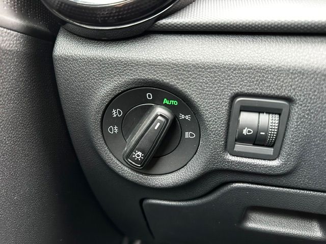 Fabia Ambition PDC;LED;CARPLAY;FSE