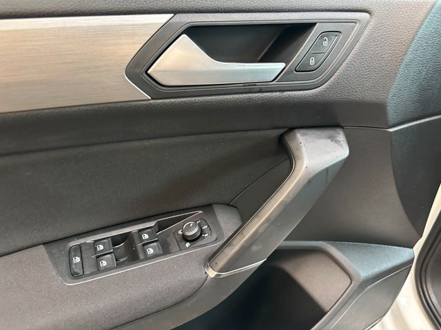MYAUTOCENTER – Gebraucht- und Jahreswagen mit Werkstattservice in Pfaffenhofen Volkswagen Touran *R-Line*Sport*ACC*NAVI*2-ZONEN*LED*