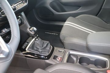 Fotografie 10 des Opel Corsa 1.2 Direct Injection Turbo GS
