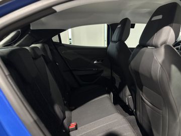 Fotografie 7 des Opel Mokka 1.2 DI Turbo Automatik Elegance