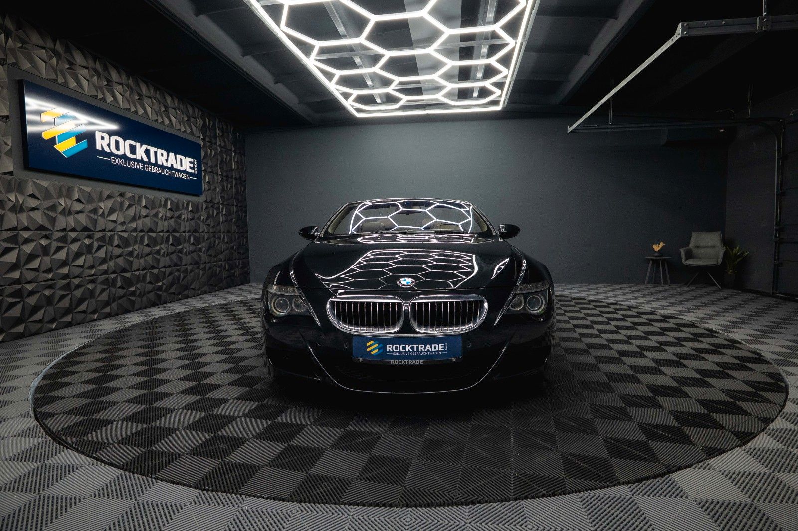 Fahrzeugabbildung BMW M6 Cabrio 5.0 V10 SMG Carbon *Head Up*Bi-Xenon*
