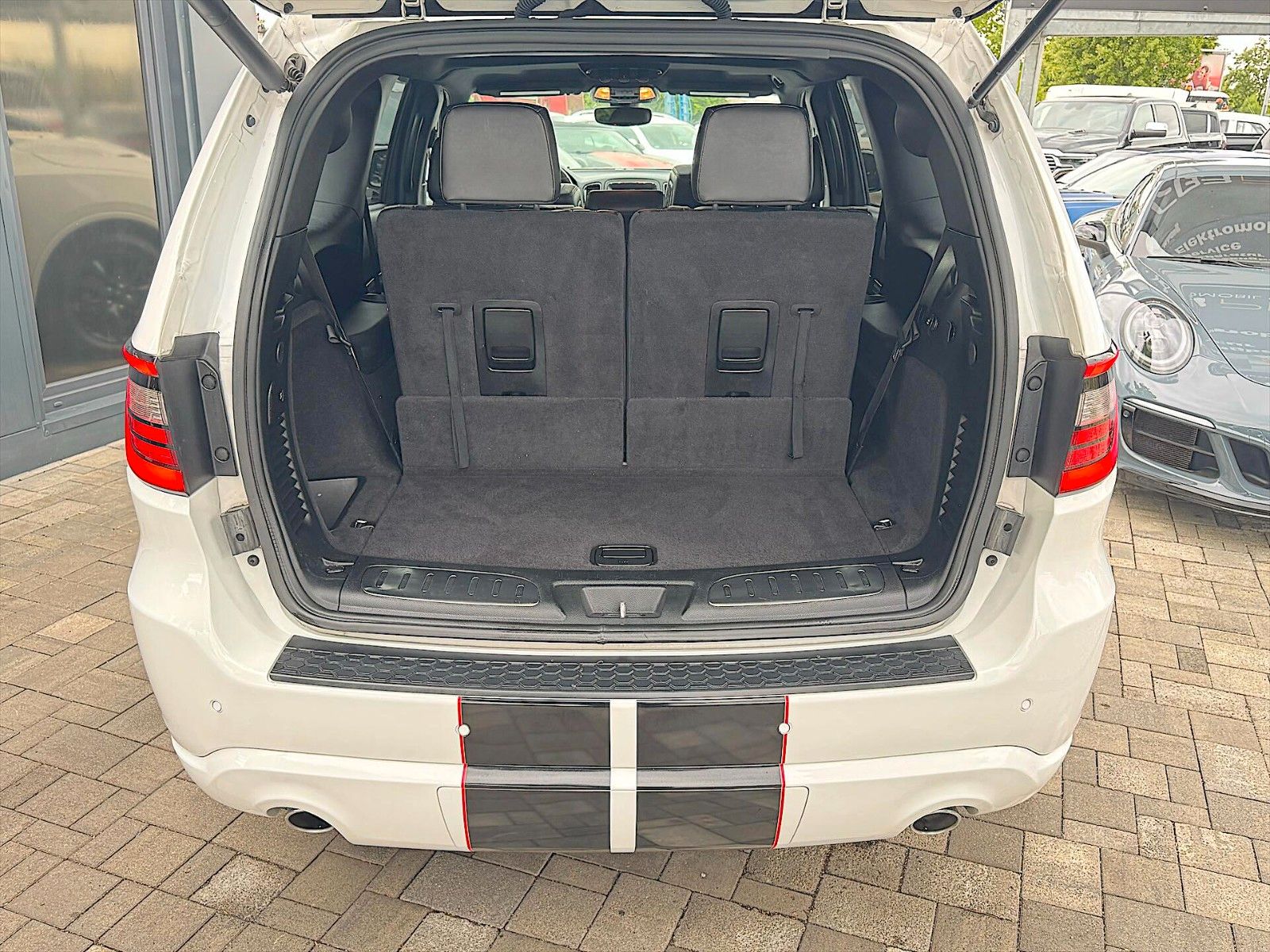 Fahrzeugabbildung Dodge Durango 5.7 V8 R/T 4x4 Night Paket *LED*7 Sitze*