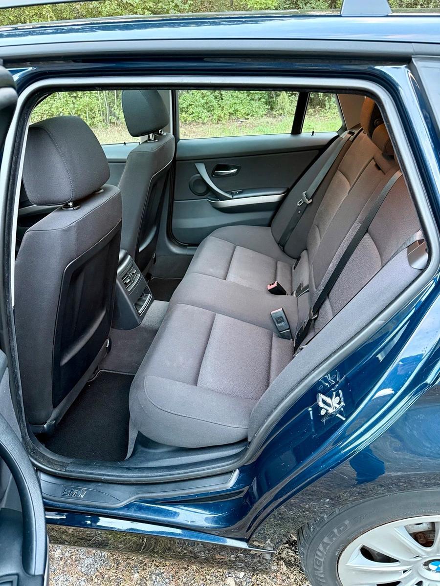 BMW 320 2006 — photo 12