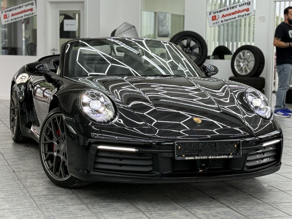PORSCHE 992 Carrera 4 S, Deutsch, 1 Hand, Approved 