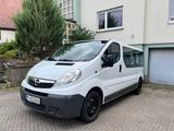 Opel Vivaro L2H1 lang, TÜVneu, Kupplung neu, AHK - gebrauchte Opel Vivaro aus dem Jahr 2009