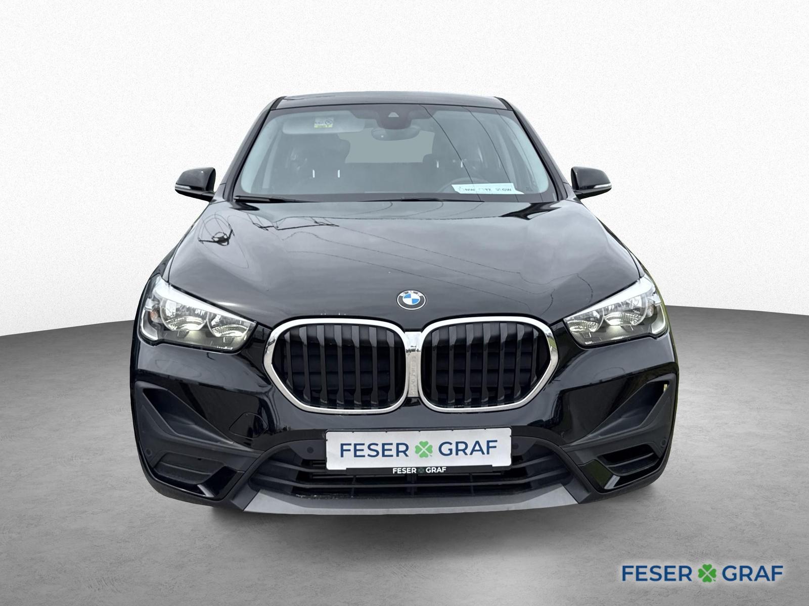 BMW X1 sDrive20i Advantage - NAVI - AHK -