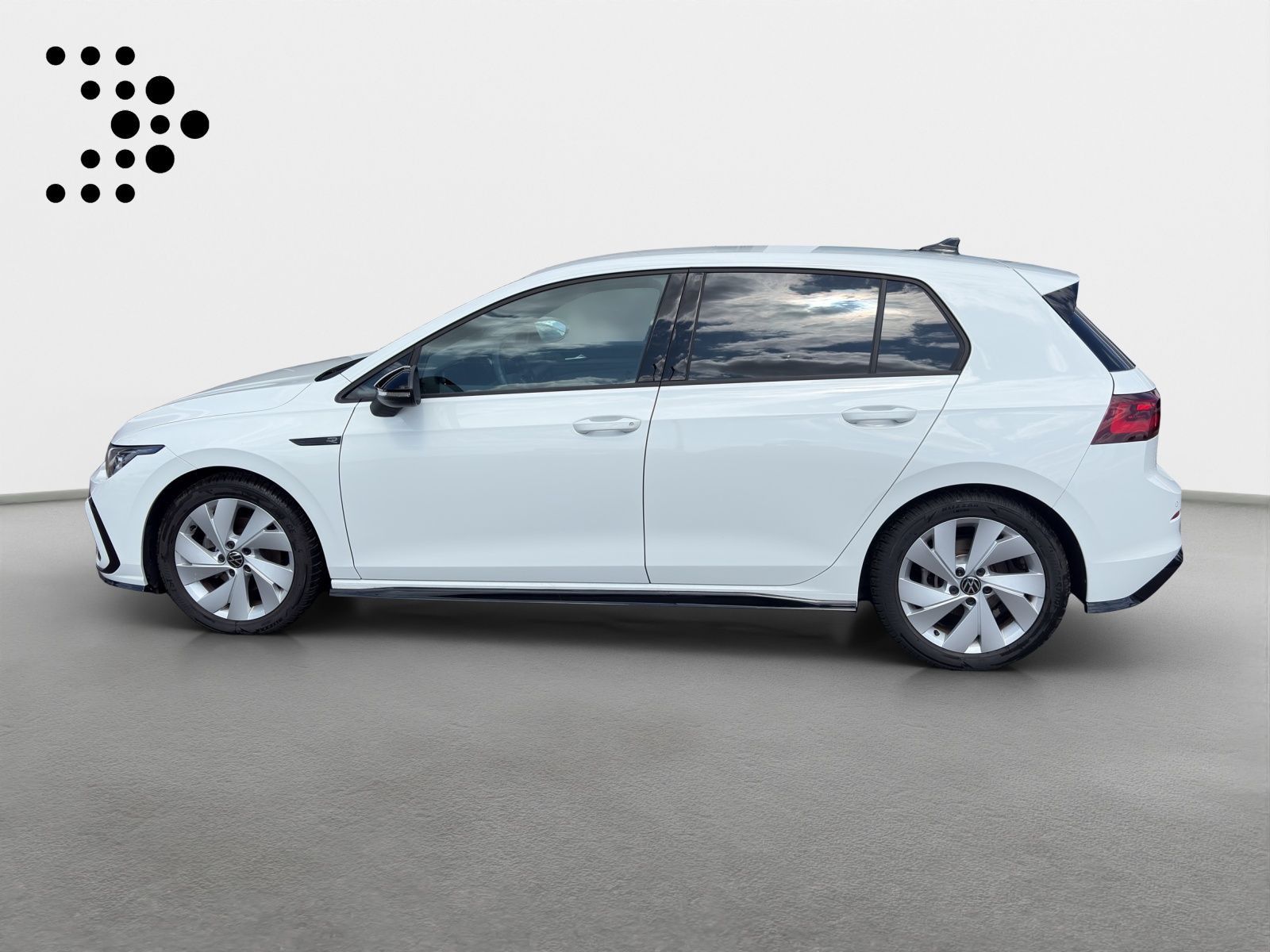 Volkswagen Golf R-Line 1.5 eTSI DSG*NAVI*BlackStyle*IQ.LIGH imagem 3