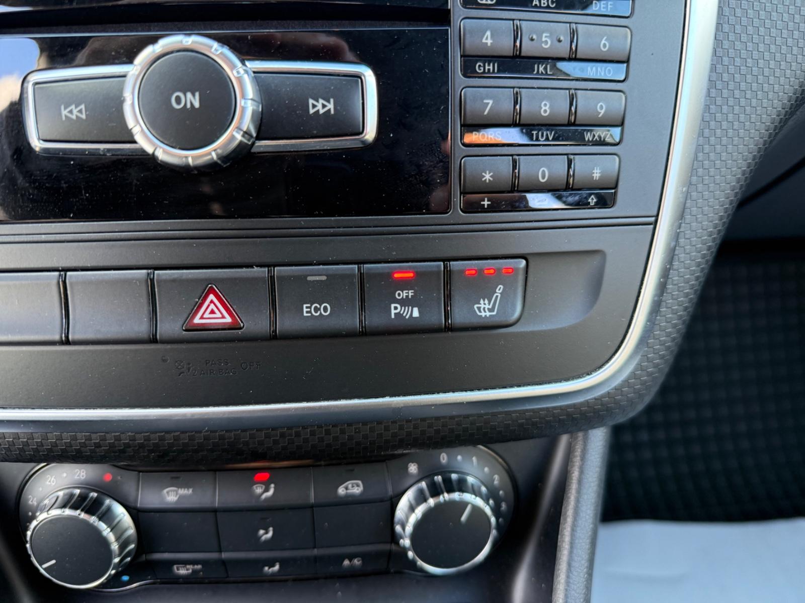 Mercedes-Benz A 180 BlueEfficiency /URBAN/PDC/NAVI/SHZ/USW