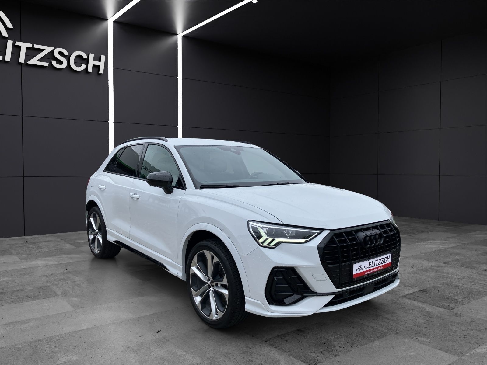 Fahrzeugabbildung Audi Q3 35 TFSI S line