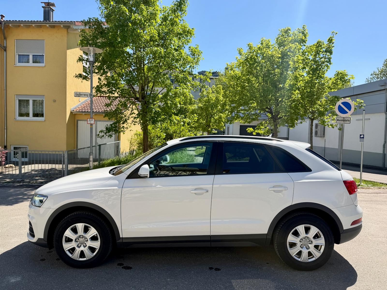 Audi Q3 TÜV NEU/NAVI/LED/KEY-LESS/AHK/BI XENON/BLUET.