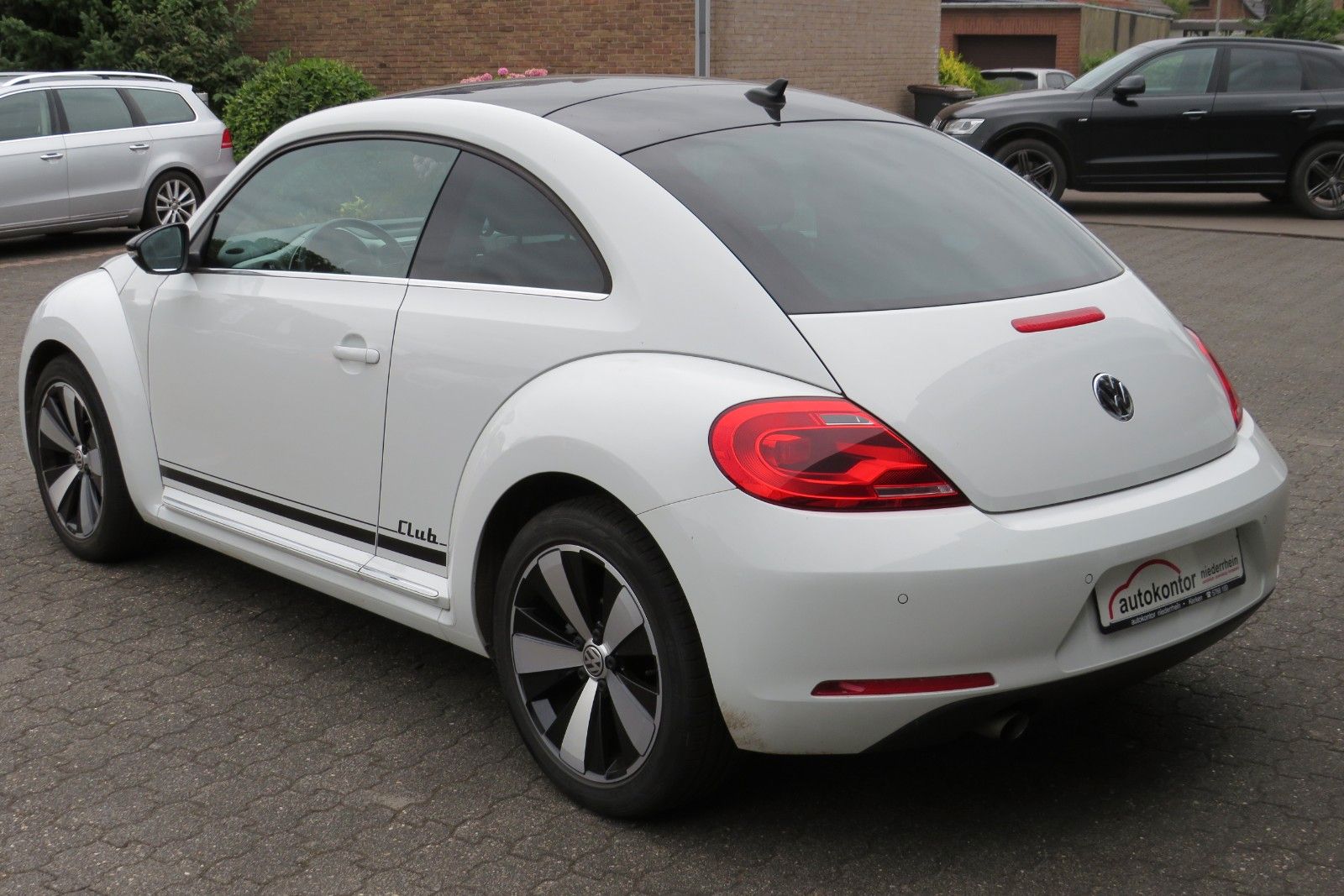 Fahrzeugabbildung Volkswagen Beetle Lim. Club XENON NAVI APP-CONNECT PDC 18`