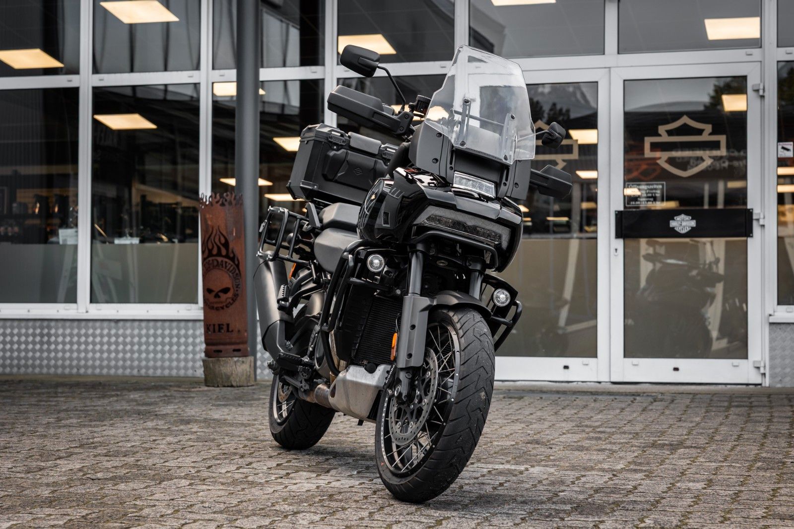 Fahrzeugabbildung Harley-Davidson RA1250S Pan America Special - TOURING PAKET