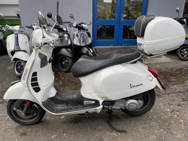 Vespa GTS 300 unrepariert NUR HÄNDLER