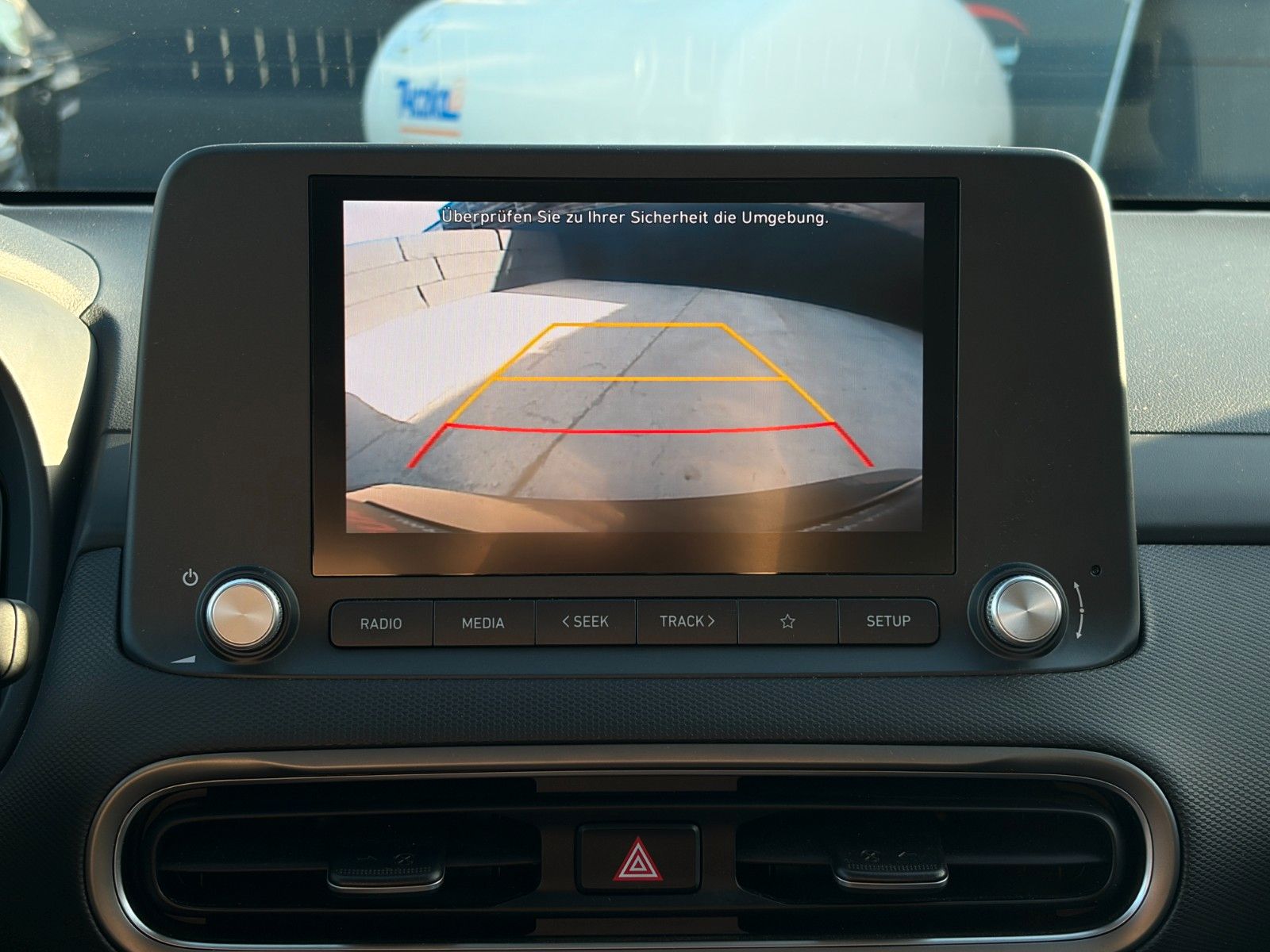 Fahrzeugabbildung Hyundai KONA E Select ACC LHZ SHZ LKAS PDC KAM CarPlay