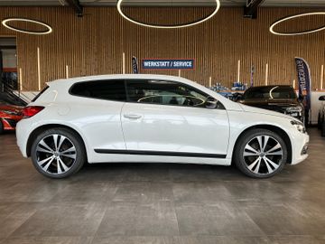 Volkswagen Scirocco *PANORAMA*NAVI*PDC*KLIMA*2-ZONEN*