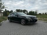 Mercedes-Benz Mercedes Benz E220 T BlueT 4Matic 7G-Troni... - Mercedes-Benz E 220 in Dresden