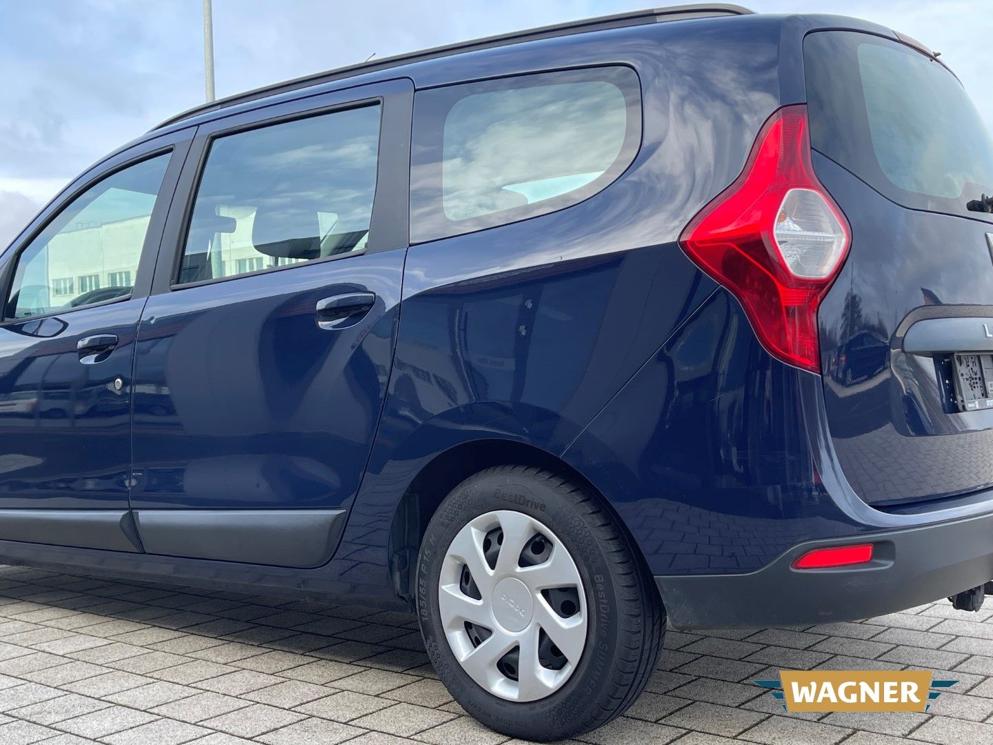 Fahrzeugabbildung Dacia Lodgy Laureate 4x2 1.5 dCi 110 FAP Klimaanlage