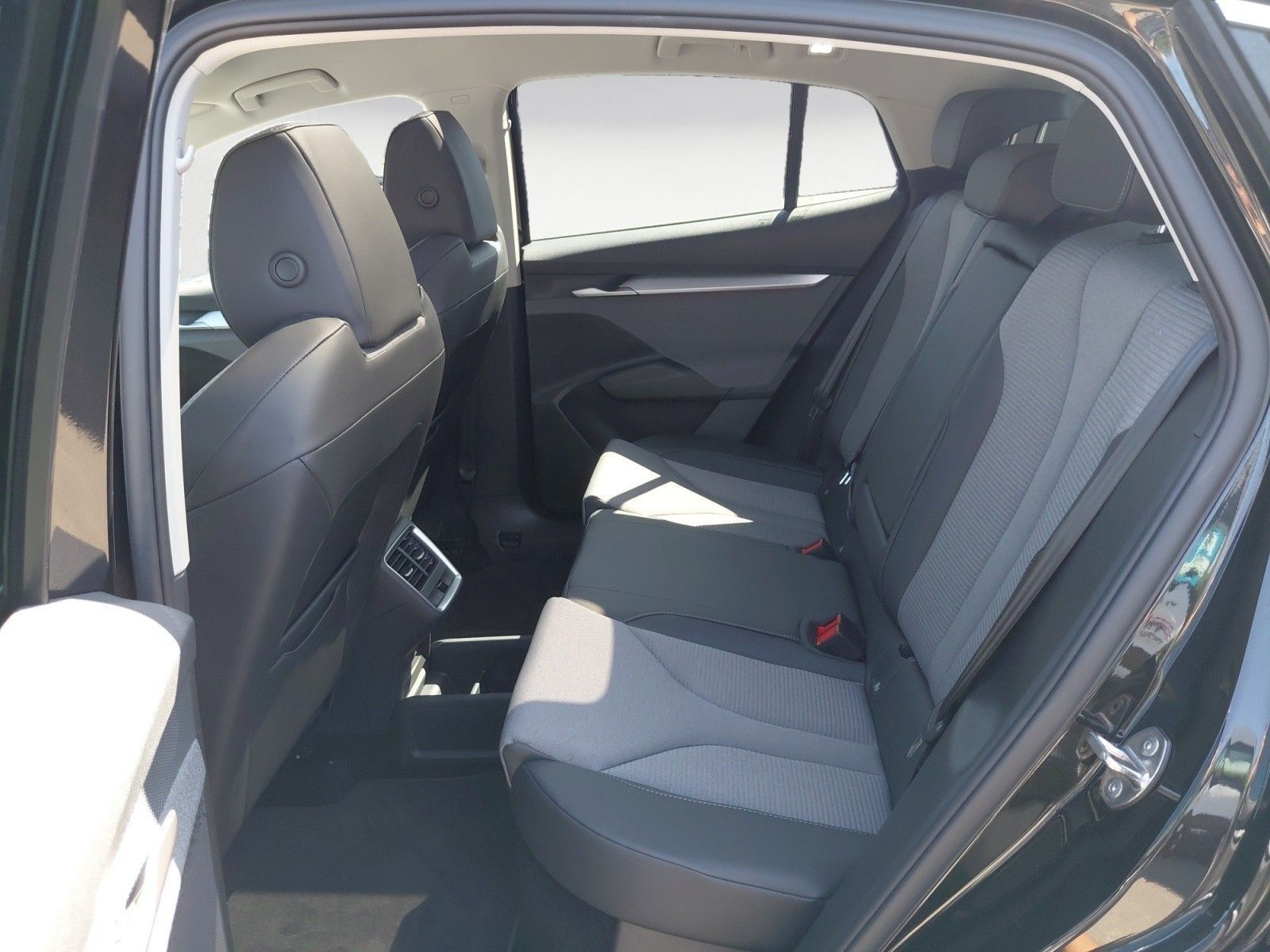 Skoda Enyaq - Bild 14
