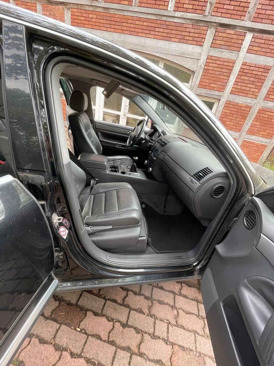 Volkswagen Touareg 2004 — photo 8