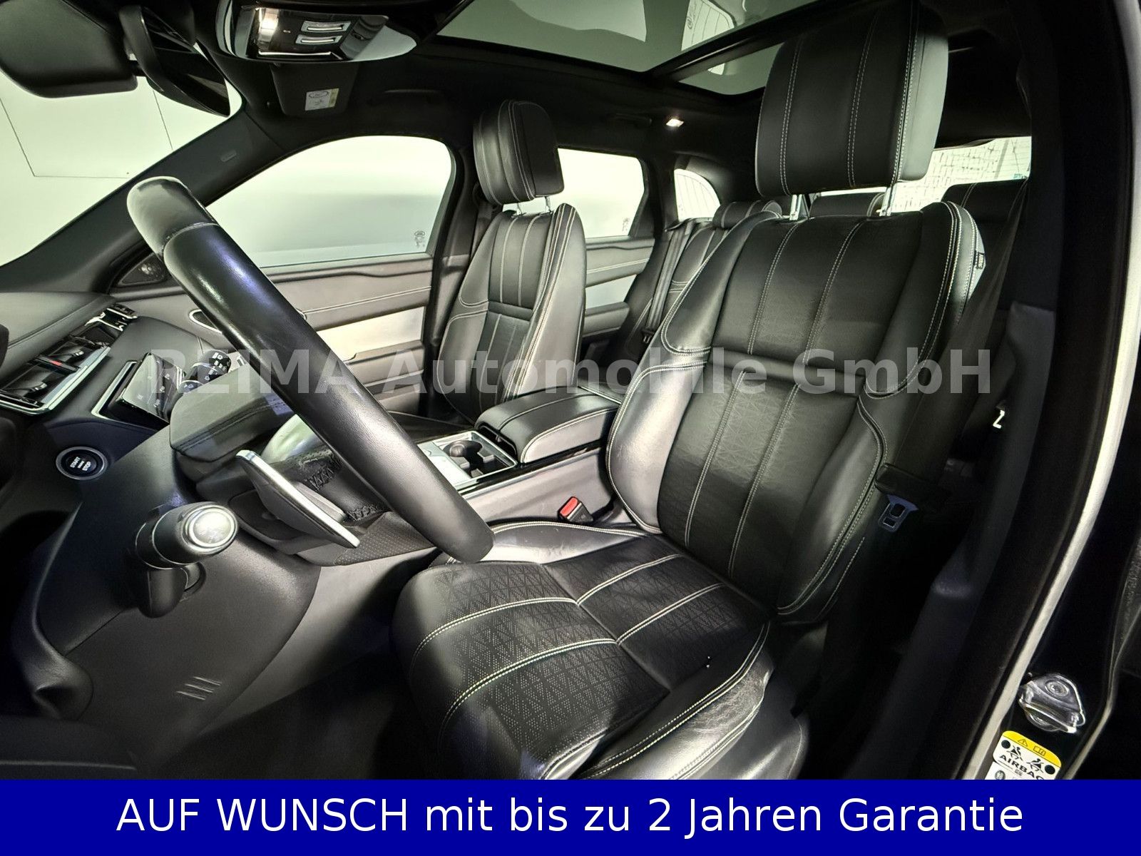 Fahrzeugabbildung Land Rover Range Rover Velar  2,0T  R-Dynamic SE, Pano, LED