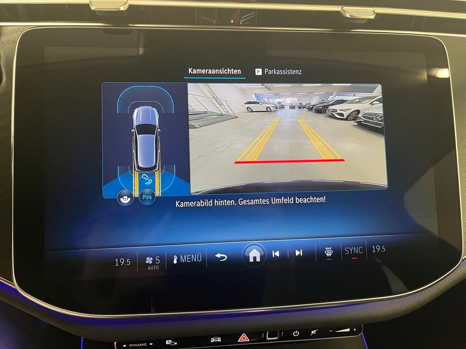 Fahrzeugabbildung Mercedes-Benz E 220 T d 4M Avantgarde*AHK*Totwinkel*Kamera*LED