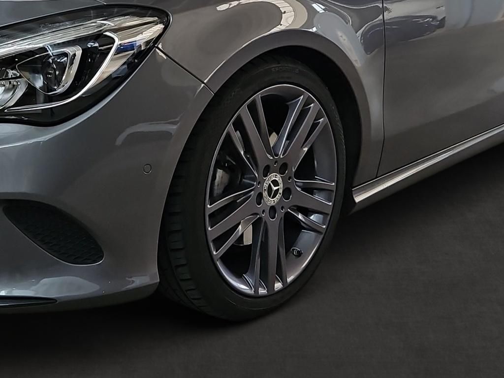 Fahrzeugabbildung Mercedes-Benz CLA 200 SB Progressive Pano Navi KAM LED Sound