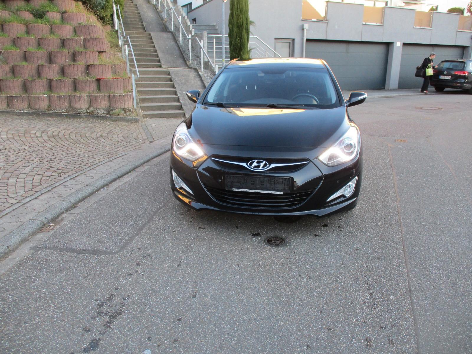 Hyundai i40 LIMOUSINE STYLE KAMERA