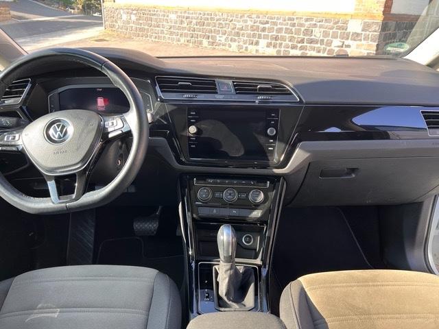 Volkswagen Touran 1.5 TSI OPF DSG Highline 7Sitzer AHK