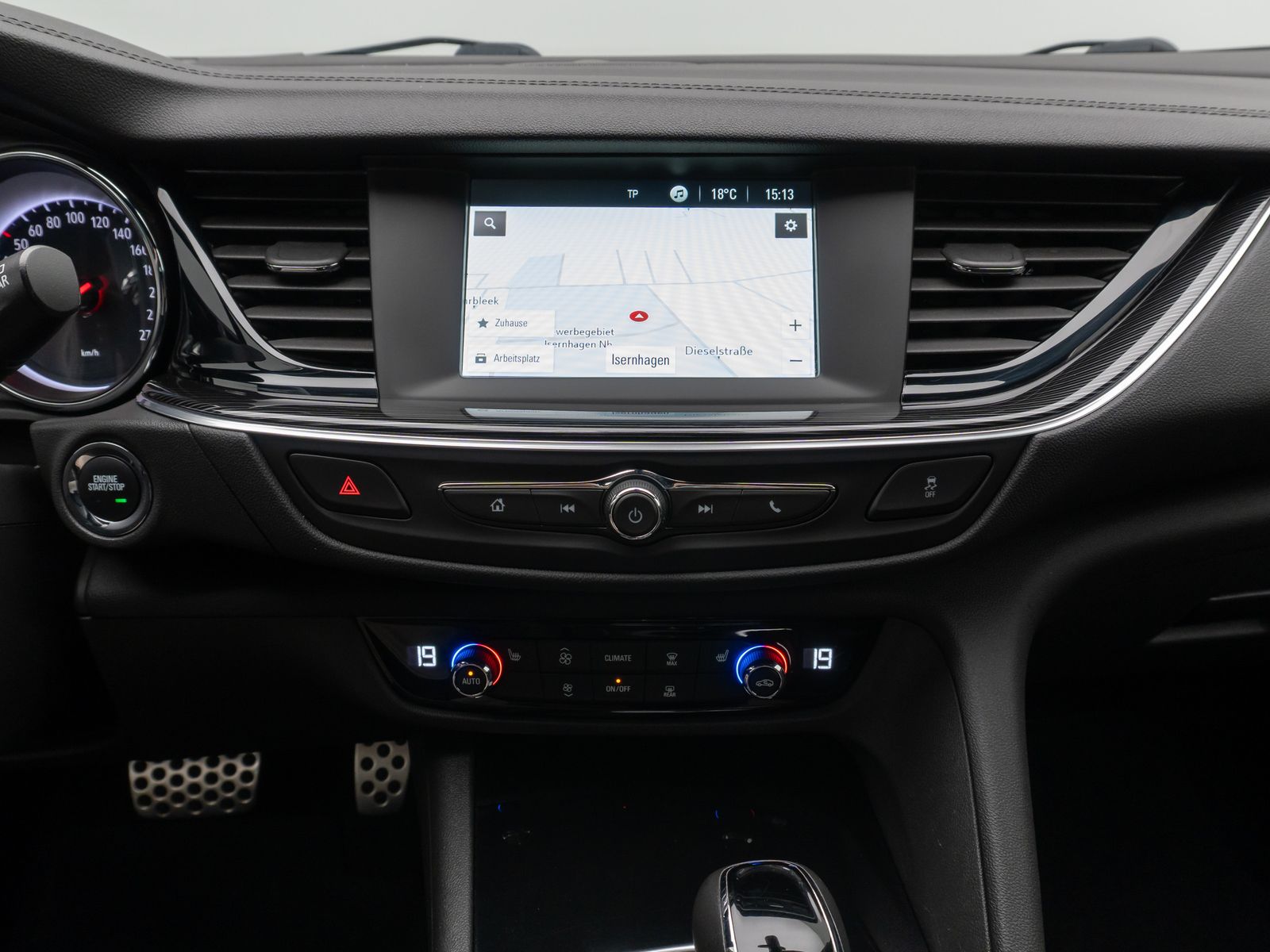 Fahrzeugabbildung Opel Insignia Innovation 4x4 Kamera FahrAssist Navi 1