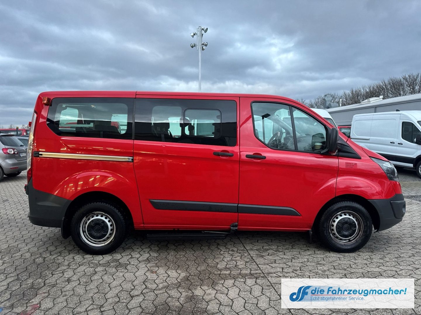 Fahrzeugabbildung Ford Transit Custom Tourneo 300 L1 *2129*EXPORT