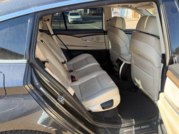 BMW 530 - 11