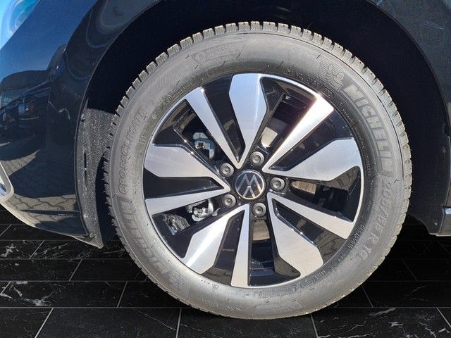 Fahrzeugabbildung Volkswagen Golf VIII TSI Move Kamera Navi LED VC