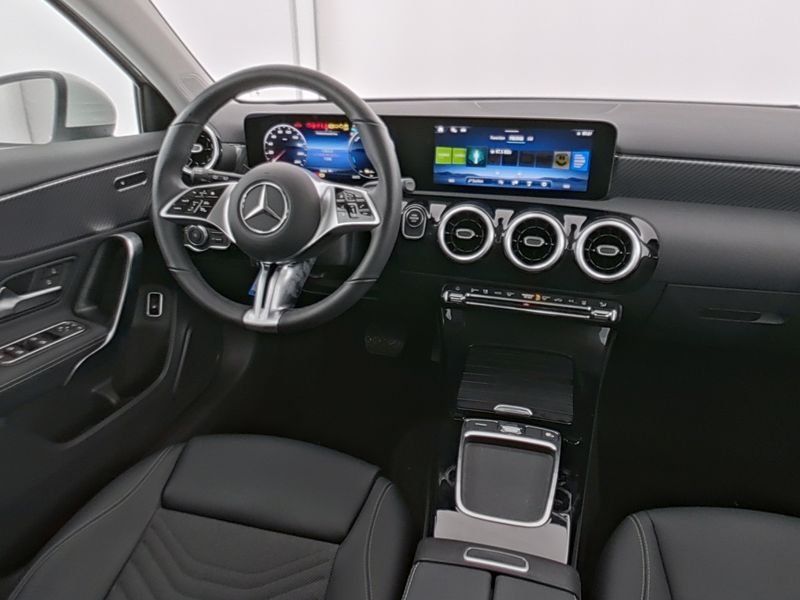 Fahrzeugabbildung Mercedes-Benz A 250 e Progressive *Totwinkel*360°*LED*Kamera*